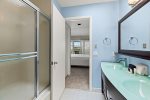 Master bathroom w/ double sink vanity
